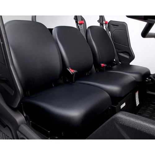 Spacious 3-seat layout