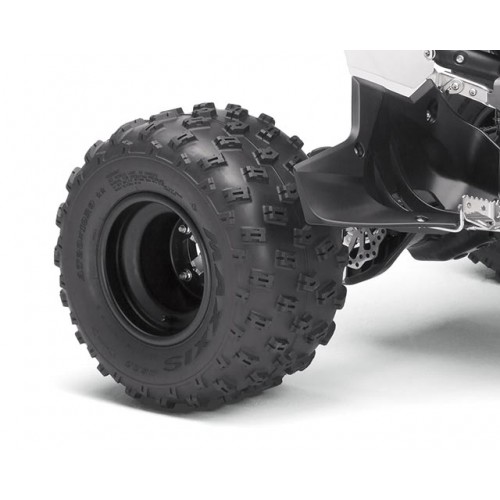 Wide Track and Maxxis Tyres